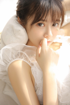 不小心缩小掉进女生的午饭里